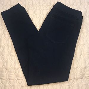 Banana Republic Jeans.    D